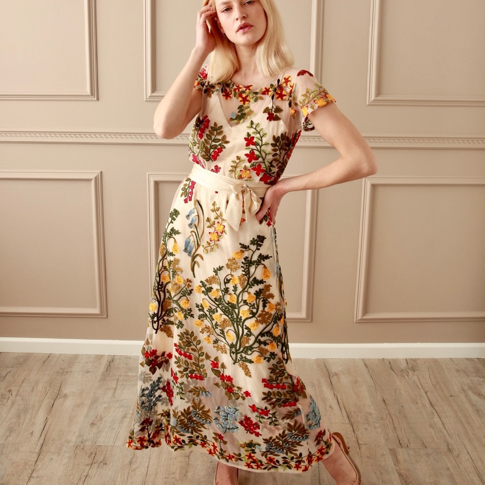 Worn once gorgeous Hand sewn dress— size 8-10